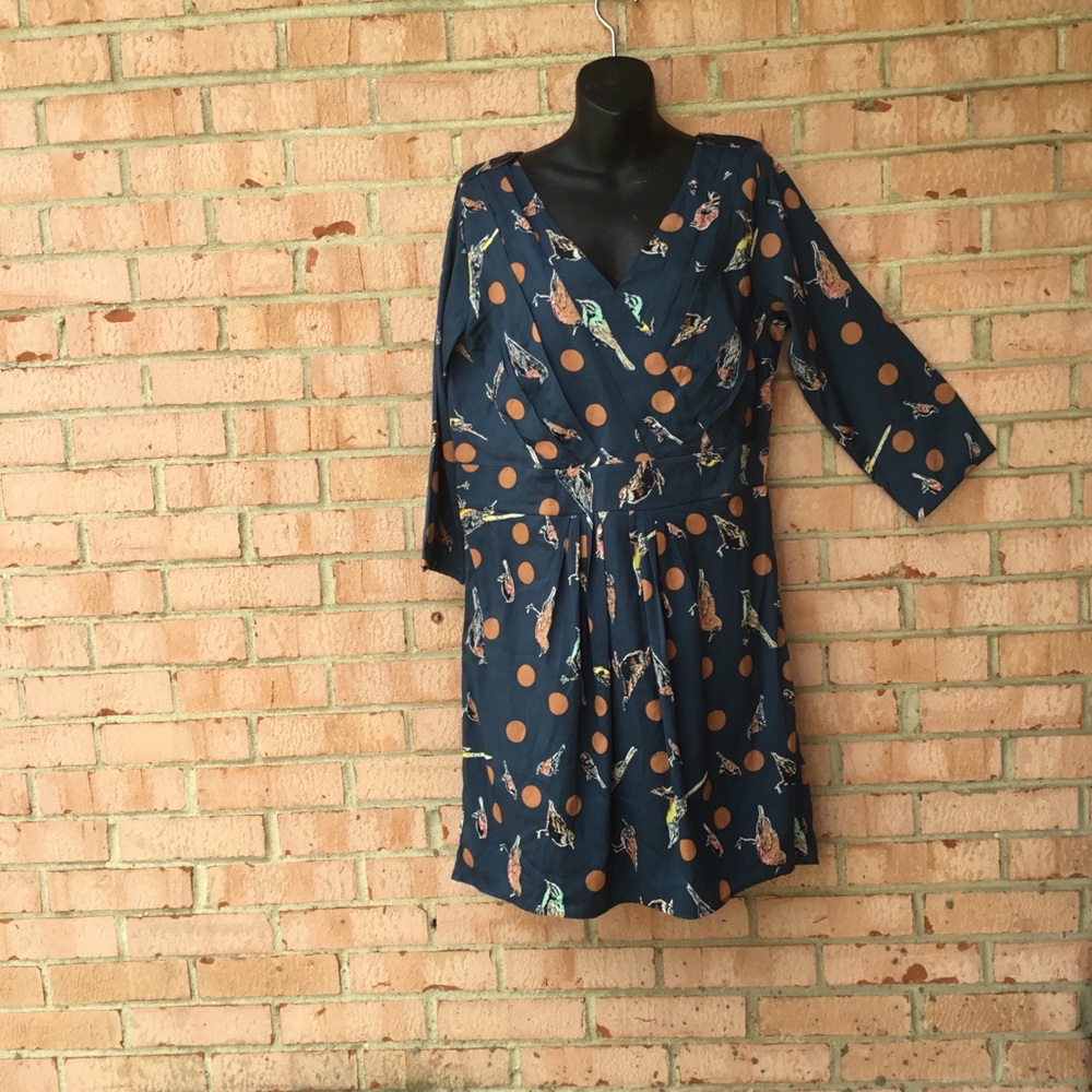 Pura Vida V-neck dress w/ bird design 12